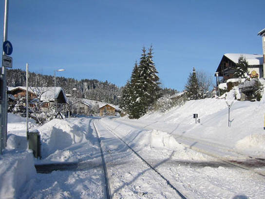 Oberstaufen Bahnlinie im Schnee